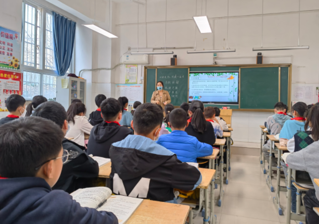 高效个性化的服务为校园办学思路清晰办理精密特征鲜明 高效个性化的服务为校园办学思路清晰办理精密特征鲜明